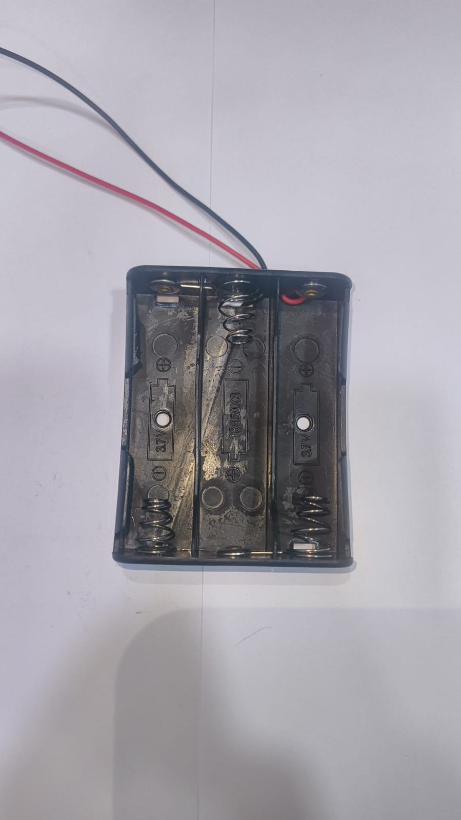 3 Slot 18650 Battery Holder with Wire Leads, 11.1V Triple Cell Battery Case, Hard Plastic Battery Box for DIY Electronics, Arduino, Robotics, LED Projects & Portable Power Supply