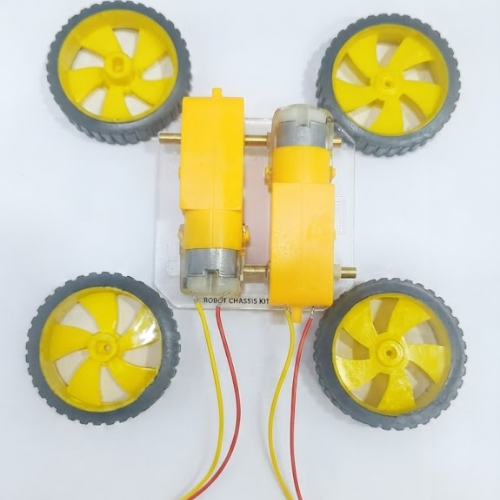 DC BO Dual Shaft Geared Motor with 4 Rubber Wheels Kit, 3V-12V High Torque TT Gear Motor Set for DIY Smart Robot Car, STEM Science Projects & Robotics (2 Motors + 4 Wheels)