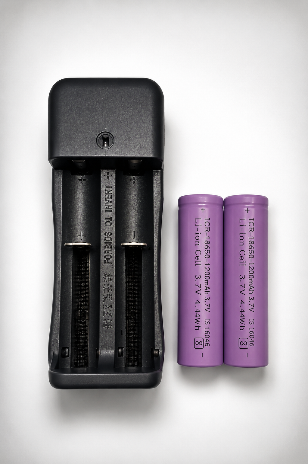 Universal Dual Slot 18650 Lithium-Ion Battery Charger with 2 x 18650 3.7V Rechargeable Li-ion Batteries | Smart Battery Charging Kit | Black